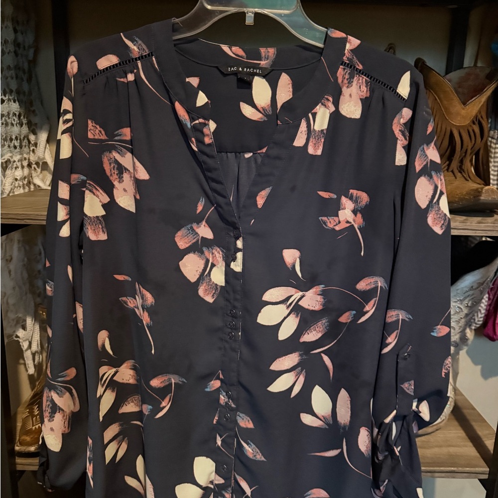 Zac & Rachel Floral Button Down Shirt Medium